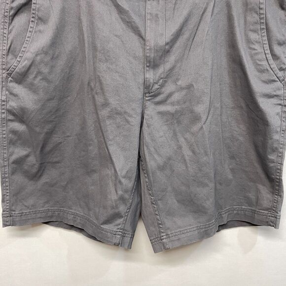 NWT St. John's Bay Men Flat Front Chino Shorts Size 48 Tall Gray B371 -23 - Picture 13 of 16